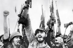 ΦΩΦΗ ΓΕΝΝΗΜΑΤΑ: Η ΙΣΤΟΡΙΑ ΔΕΝ ΜΠΟΡΕΙ ΝΑ ΠΡΟΣΠΕΡΑΣΕΙ ΤΟΝ ΦΙΝΤΕΛ ΚΑΣΤΡΟ