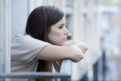 Ποιο όργανο του σώματος «χτυπά» η κατάθλιψη;