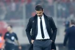 Στενεύουν τα περιθώρια για τον Στραματσόνι