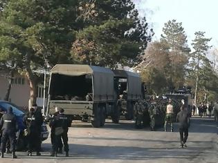 Φωτογραφία για Ο βουλγαρικός στρατός μπήκε στο κέντρο κράτησης μεταναστών!