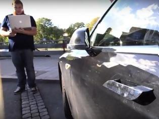Φωτογραφία για Χάκερς κλέβουν ένα Tesla σε δευτερόλεπτα [video]