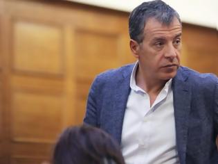 Φωτογραφία για Στ. Θεοδωράκης: Η κυβέρνηση ποτέ δεν διαπραγματεύθηκε, μεταφράζει και υπογράφει