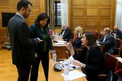 ΔΙΑΚΟΠΗΚΕ Η ΣΥΝΕΔΡΙΑΣΗ ΓΙΑ ΤΑ ΠΡΟΑΠΑΙΤΟΥΜΕΝΑ ΕΛΛΕΙΨΕΙ...ΒΟΥΛΕΥΤΩΝ ΤΗΣ ΠΛΕΙΟΨΗΦΙΑΣ