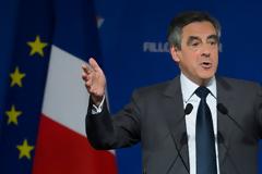 Γαλλία: Ο Φρανσουά Φιγιόν παίρνει το εισιτήριο για τις προεδρικές κάλπες