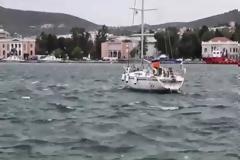 ΤΩΡΑ: Ακραία καιρικά φαινόμενα στη Λέσβο - Προσοχή στις μετακινήσεις