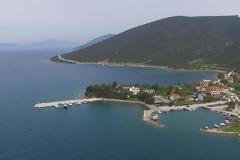 Αχίλλειο: Έπεσαν από γκρεμό 30 μέτρων στη θάλασσα και σώθηκαν