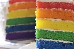 Τί χρώμα έχουν οι τροφές που μας κάνουν χαρούμενους;