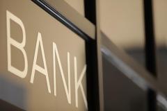 Ένωση Καταναλωτών: Απαράδεκτος ο φόρος στις αναλήψεις μετρητών