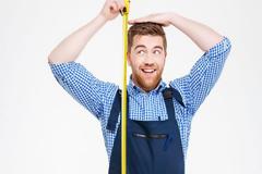 Πόσο ύψος χάνουμε όσο μεγαλώνουμε; Πότε το ύψος αρχίζει να μειώνεται;