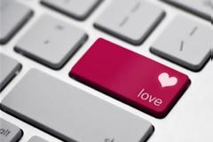 «Σαρώνουν» το Διαδίκτυο για ερωτικές περιπέτειες οι Ελληνίδες