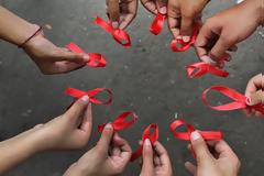 ΚΕΕΛΠΝΟ: Δεν εφησυχάζει παρά τη μείωση των περιστατικών HIV στη χώρα μας