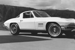 Βρήκε την Corvette που της έκλεψαν το… 1976