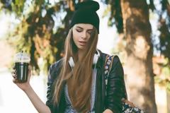 Δείτε τα μαλλιά σας να μακραίνουν αστραπιαία με αυτή τη μάσκα!