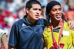 Ροναλντίνιο και Ρικέλμε θα παίξουν στη Τσαπεκοένσε