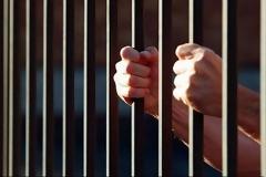 ΑΠΙΣΤΕΥΤΟ! Η αξονική στον κρατούμενο έδειξε… «εγκυμοσύνη»