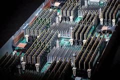 Η HPE εκτοξεύει το compute με ένα RAM-driven σύστημα!