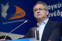 Το SMS του ΔΗΣΥ που προκάλεσε έκπληξη και αντιδράσεις κατά Αβέρωφ