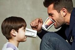 Πατρότητα: Όσα λένε οι μπαμπάδες μεταξύ τους