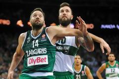 Κοντά στον Βουγιούκα είναι η ΑΕΚ