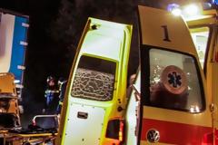 Ασθενοφόρο τράκαρε την ώρα που μετέφερε ασθενή