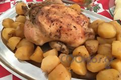 Η συνταγή της Ημέρας: Κοτόπουλο γεμιστό με μελωμένες πατατούλες