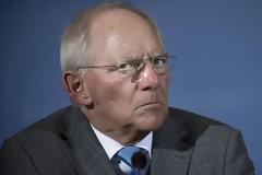 Ο Σόιμπλε ξαναβάζει στο τραπέζι το Grexit: Θέλετε να μείνετε στο ευρώ; Κάντε μεταρρυθμίσεις