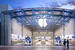 Apple: Αποκάλυψε πως σχεδιάζει αυτοκίνητο χωρίς οδηγό