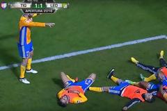 Ο Ζινιάκ πανηγύρισε και τους...ξάπλωσε όλους κάτω