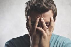 Νευρικός κλονισμός: Τι είναι ακριβώς – Ποια είναι τα σημάδια