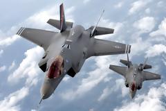 Τορπίλη Πενταγώνου στην LM με αναστολή αγορών του F-35;