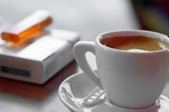 ΑΝΑΓΝΩΣΤΗΣ - Φοροκαταιγίδα στον καφέ και τα τσιγάρα το 2017...;