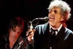 Στο σφυρί χειρόγραφα του Ντίλαν και του Κλάπτον