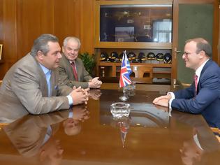 Φωτογραφία για Συνάντηση ΥΕΘΑ Πάνου Καμμένου με τον Βρετανό πρέσβη John Kittmer