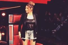 ΤΑ' ΣΠΑΣΕ  η Παπαρίζου... Ξεσήκωσε ΟΛΟΚΛΗΡΟ το πλατό του Voice κάνοντας...DAB!