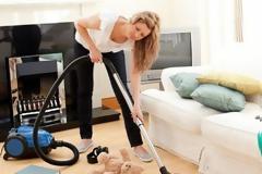 Tα τρία λάθη που κάνετε με την ηλεκτρική σκούπα