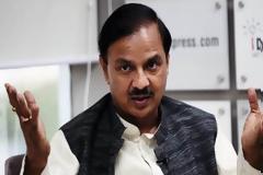 «Μην φοράτε κοντές φούστες και φορέματα ερχόμενες στην Ινδία»