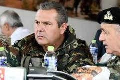 Στη Λάρισα αύριο για απονομή ξιφών ο Πάνος Καμμένος