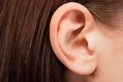 Γιατί ακούμε καλύτερα από το δεξί αυτί