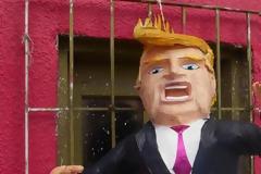 Γερουσιαστές στο Μεξικό «έριξαν ξύλο» σε ομοίωμα του Τραμπ