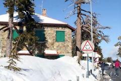 Κύπρος: Τα κυβερνητικά ακίνητα στο Τρόοδος έγιναν εξοχικά χωρίς άδεια