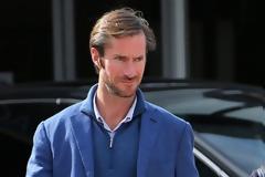 Νυφούλα η...