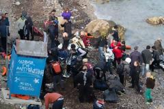 Άφιξη 200 προσφύγων μέσα σε τρεις ώρες στη Μυτιλήνη