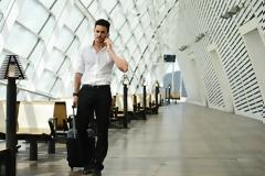 Όλα όσα πρέπει να έχει μαζί του ένας άντρας σε κάθε ταξίδι