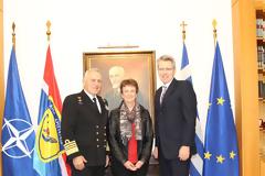 Συνάντηση Αρχηγού ΓΕΕΘΑ με την Πρέσβειρα Susan M. Elliott-Civilian Deputy and Foreign Policy Advisor EUCOM