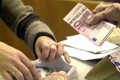 Απαντήσεις για τις εξαγγελίες πρωθυπουργού – Ποιοι τελικά παίρνουν το βοήθημα