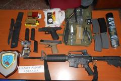 Συνεληφθη 42χρονος έτοιμος για πόλεμο στην Μυτιλήνη- Απίστευτα ευρήματα του λιμενικού