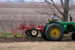 Κλείνουν εκκρεμότητες στα γεωργοπεριβαλλοντικά με πληρωμές 32 εκατ. ευρώ