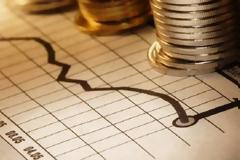 Τι σημαίνει για την τσέπη μας μείωση του αφορολογήτου - Πόσο κινδυνεύουν να κουρευτούν οι συντάξεις