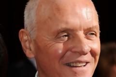 Άντονι Χόπκινς: Πάσχω από παράνοια και πιστεύω πως κανείς δεν με συμπαθεί