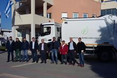 Ήρθε το πρώτο από τα δυο νέα απορριμματοφόρα στον Δήμο Μαλεβιζίου